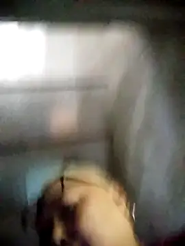 YourMomy- live room snapshot on Stripchat