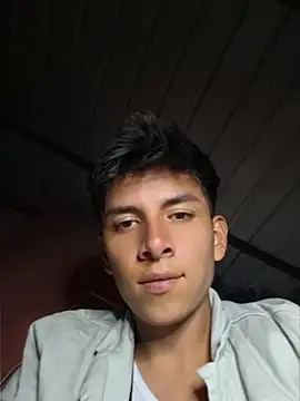 ZaneHoward снимок онлайн-комнаты на Stripchat