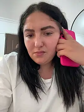 Zeynep_16 Momentaufnahme des Live-Raums auf Stripchat