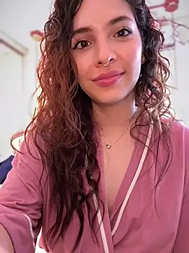 Zoe_Bae снимок онлайн-комнаты на Stripchat