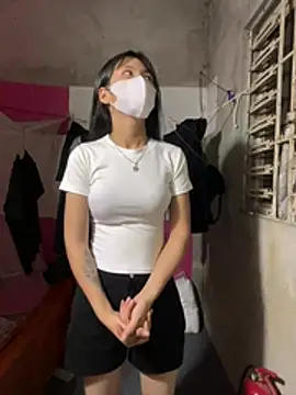 _MaiLie_ Momentaufnahme des Live-Raums auf Stripchat