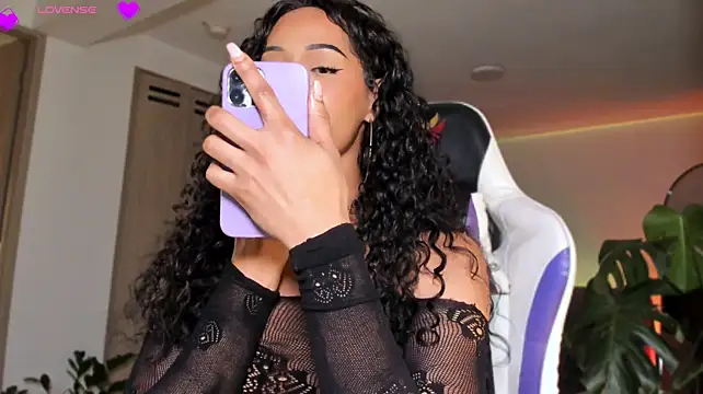 _MissViolet_ Momentaufnahme des Live-Raums auf Stripchat