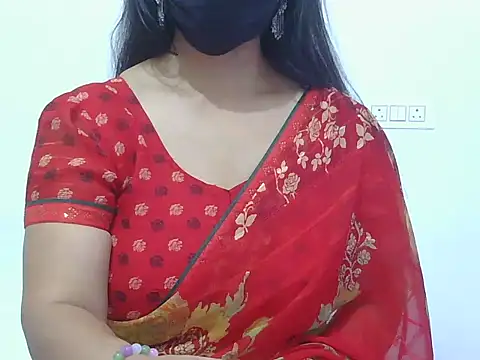 _Mona_Sona Momentaufnahme des Live-Raums auf Stripchat