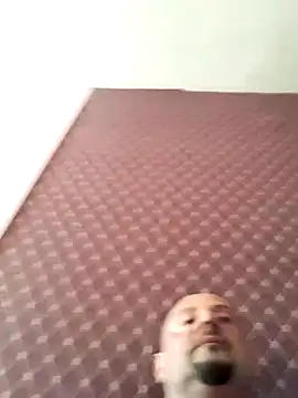 _NEREZA_ Momentaufnahme des Live-Raums auf Stripchat
