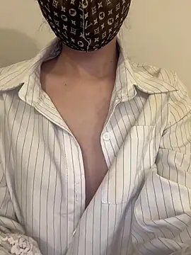 _SaRa_ Momentaufnahme des Live-Raums auf Stripchat