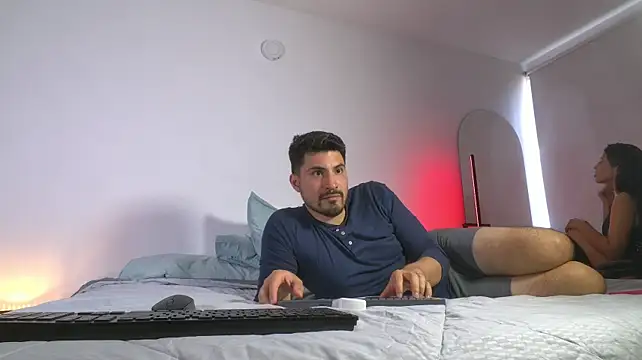 _SaraRoss Momentaufnahme des Live-Raums auf Stripchat