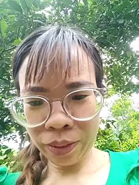 __Mai-love19__ live room snapshot on Stripchat