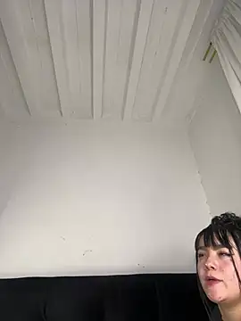 __itsbambi captura de la sala en vivo en Stripchat