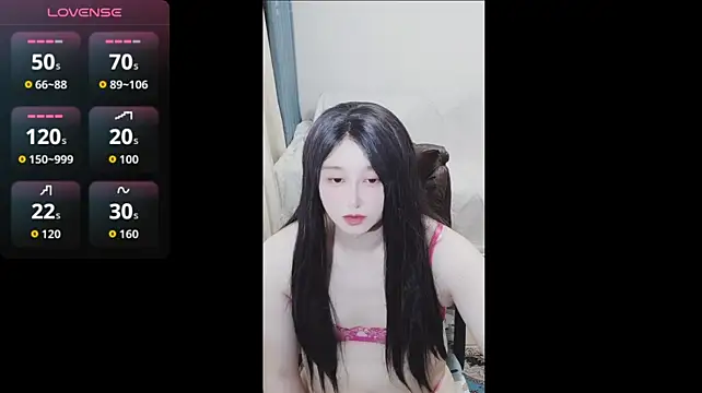 _cherry_777 momentopname van live room op Stripchat