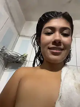 _dulce_Salome_ Momentaufnahme des Live-Raums auf Stripchat