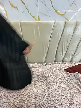 _emily_w live room snapshot on Stripchat
