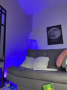 _mayka Momentaufnahme des Live-Raums auf Stripchat