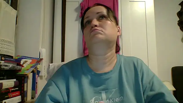 _squirty_cum_lady_ live room snapshot on Stripchat