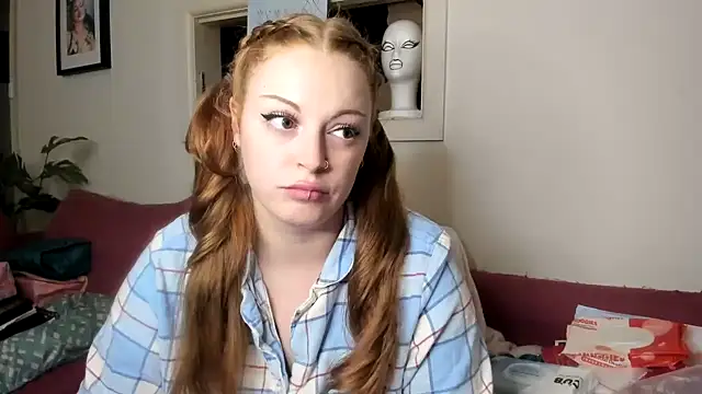 aaprill momentopname van live room op Stripchat
