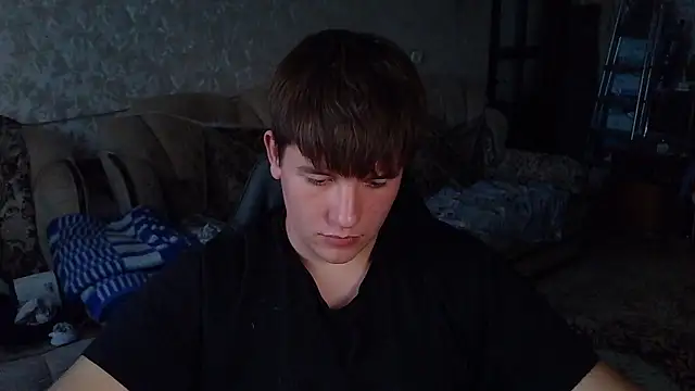 adam_jknight снимок онлайн-комнаты на Stripchat