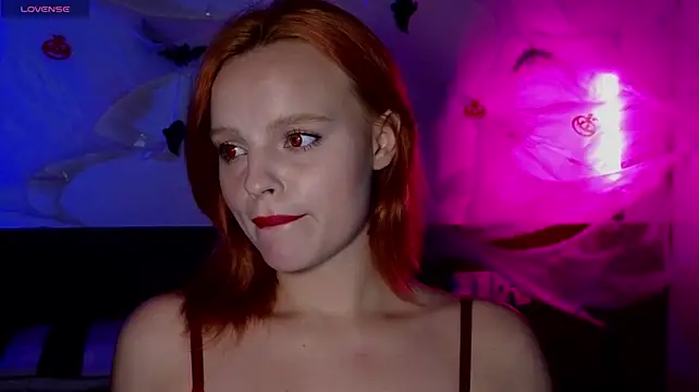 agatamooons captura de la sala en vivo en Stripchat