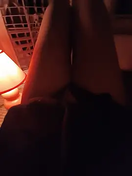 ahoa_Tk Momentaufnahme des Live-Raums auf Stripchat
