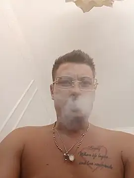 alexandru578 momentopname van live room op Stripchat