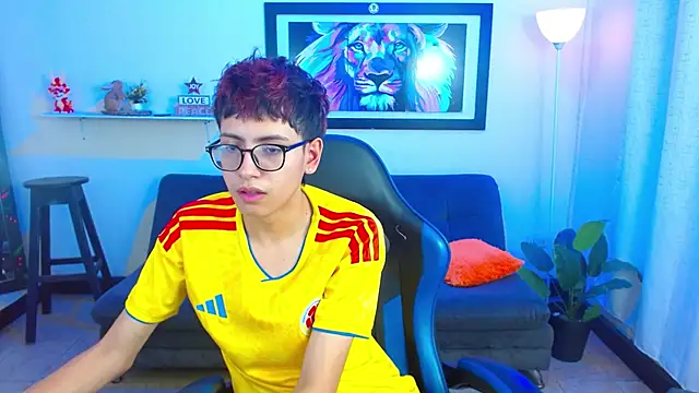 alexcum_18 Momentaufnahme des Live-Raums auf Stripchat