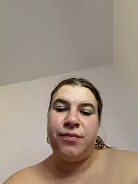 alexetvivi15 Momentaufnahme des Live-Raums auf Stripchat