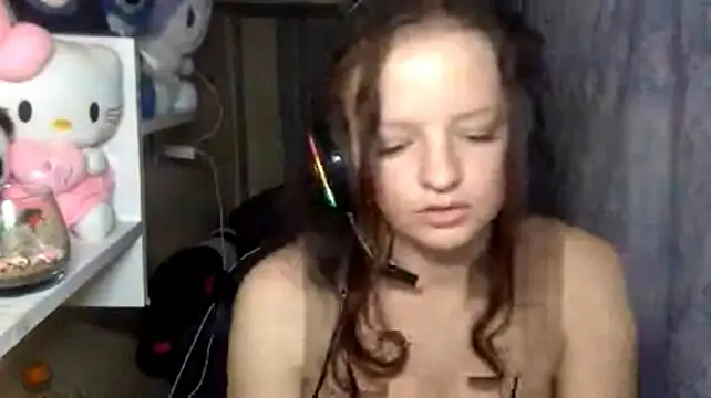 aleyesonme captura de la sala en vivo en Stripchat