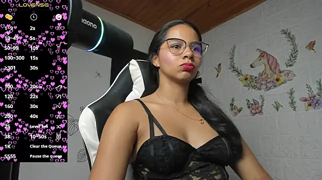 alisson_hoffman05 captura de la sala en vivo en Stripchat