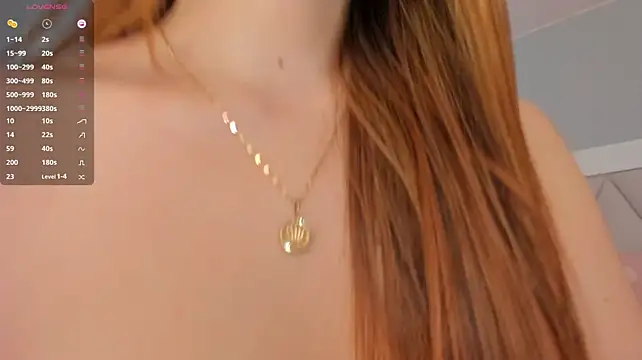 ami_sweet18 live room snapshot on Stripchat