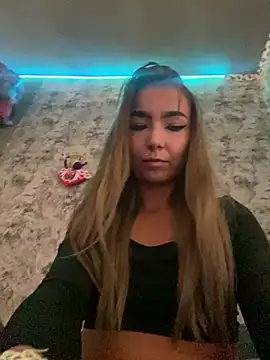amira23 captura de la sala en vivo en Stripchat