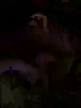 ana7waydyalk live room snapshot on Stripchat