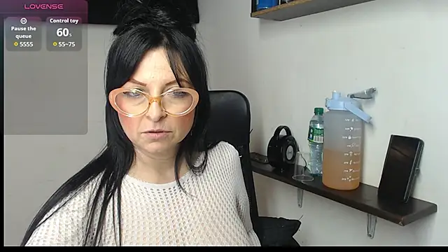 angierot2025 captura de la sala en vivo en Stripchat