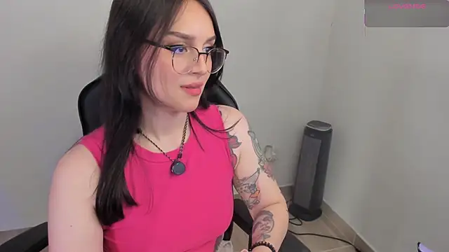 anitalolo11 Momentaufnahme des Live-Raums auf Stripchat