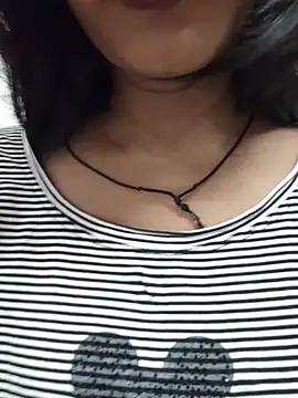 anjali2351 Momentaufnahme des Live-Raums auf Stripchat