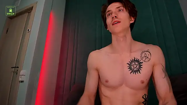 ares_pallini Momentaufnahme des Live-Raums auf Stripchat