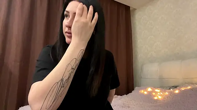 arinessawillow momentopname van live room op Stripchat