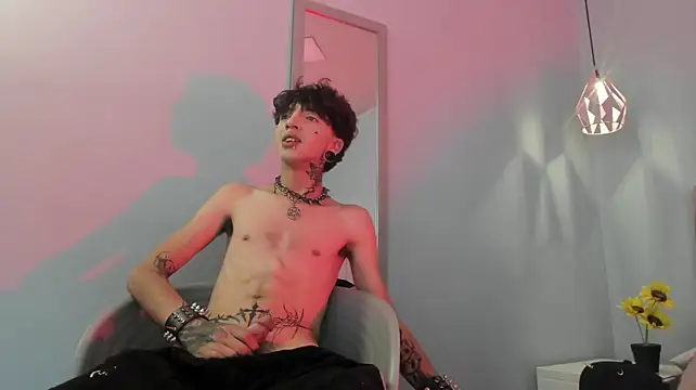 axel_nocturne снимок онлайн-комнаты на Stripchat