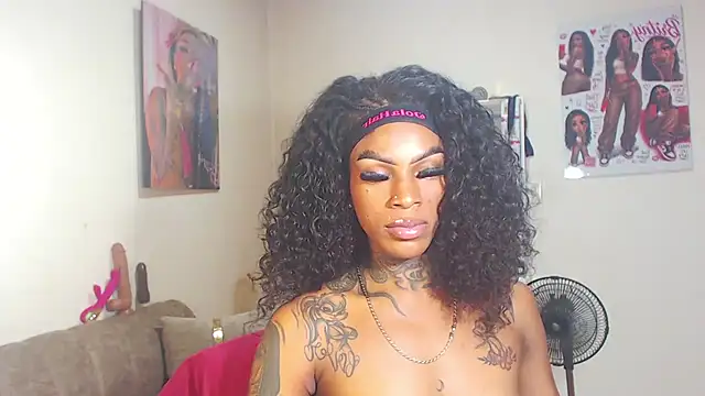 badgirls_cx live room snapshot on Stripchat