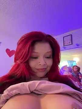 barbiee_doll1 momentopname van live room op Stripchat