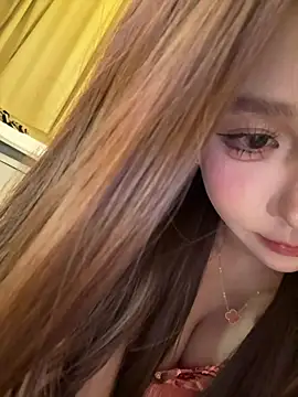 bdbdzs live room snapshot on Stripchat