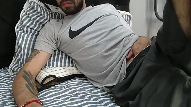 bigdick_monster1 снимок онлайн-комнаты на Stripchat