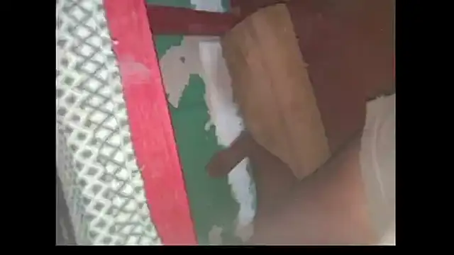 black_shanu5 live room snapshot on Stripchat