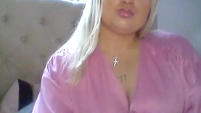 blondebeautyx__ Momentaufnahme des Live-Raums auf Stripchat