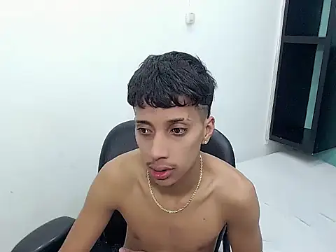 brayan__hot__ captura de la sala en vivo en Stripchat