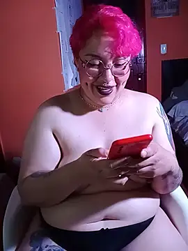 bruja_sscarlata снимок онлайн-комнаты на Stripchat