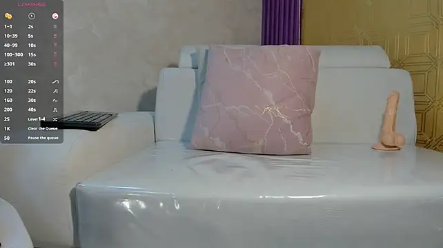bubblex_ live room snapshot on Stripchat