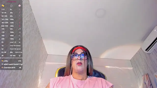 camii_raux Momentaufnahme des Live-Raums auf Stripchat