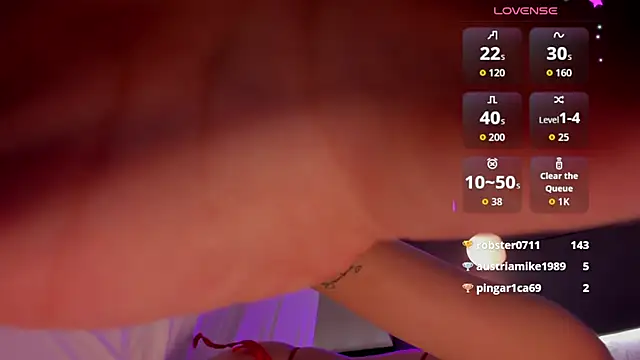 candyy_red_ Momentaufnahme des Live-Raums auf Stripchat