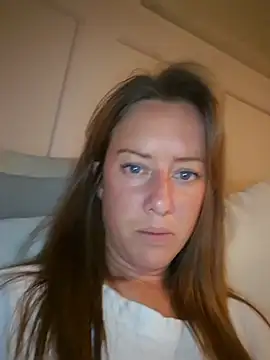 carakenny live room snapshot on Stripchat