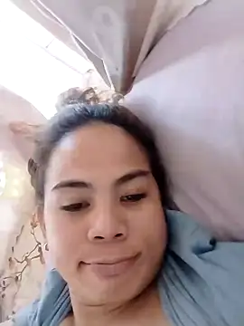 carla_69x live room snapshot on Stripchat