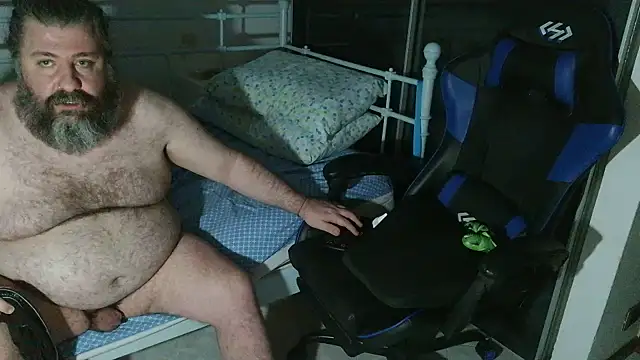 catullo14 live room snapshot on Stripchat