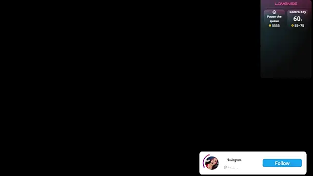 charolbruce_1 Momentaufnahme des Live-Raums auf Stripchat